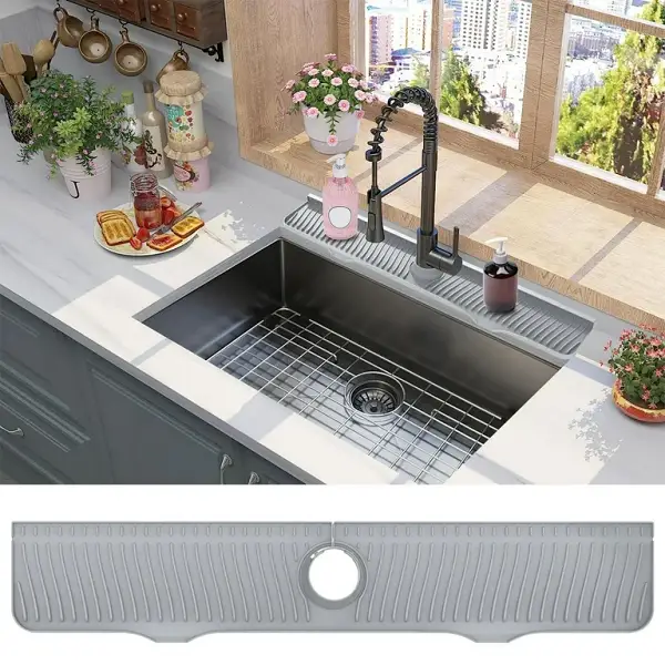 Undermount Sink with Splash Guard